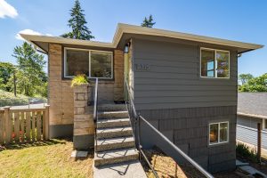 4 bedroom home with income opportunities in Beacon Hill Seattle