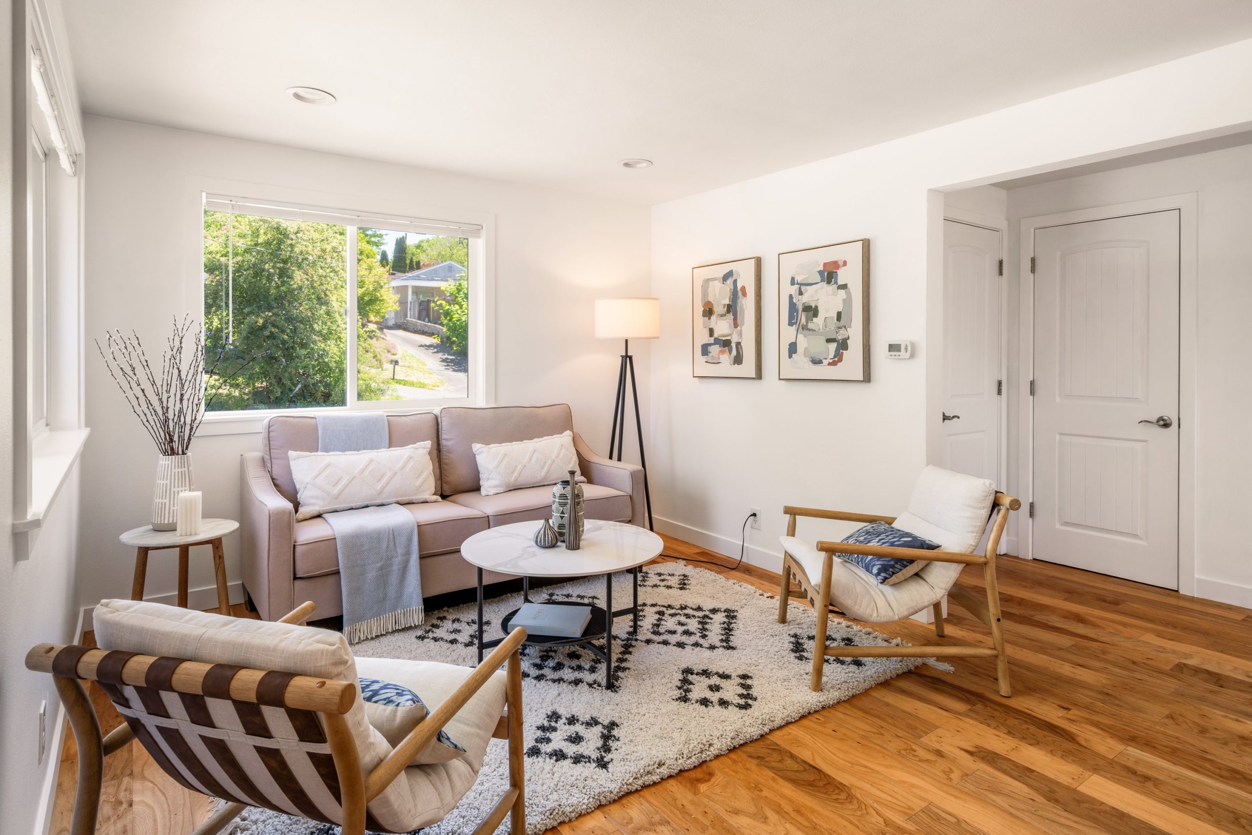 4 bedroom home with income opportunities in Beacon Hill Seattle
