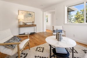 4 bedroom home with income opportunities in Beacon Hill Seattle