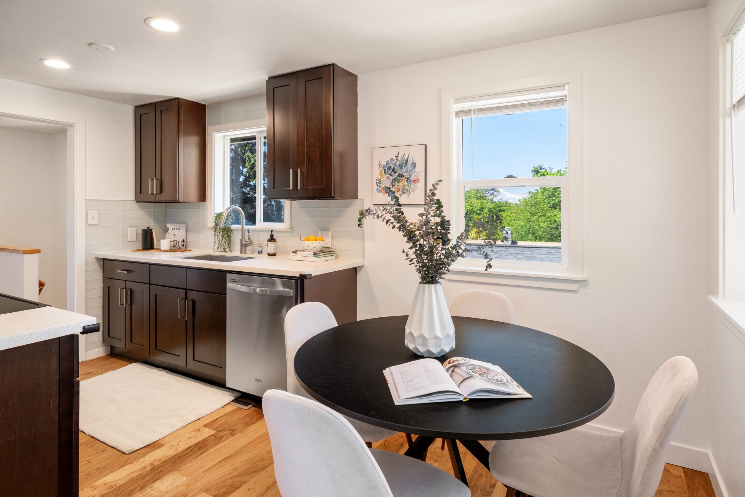 4 bedroom home with income opportunities in Beacon Hill Seattle