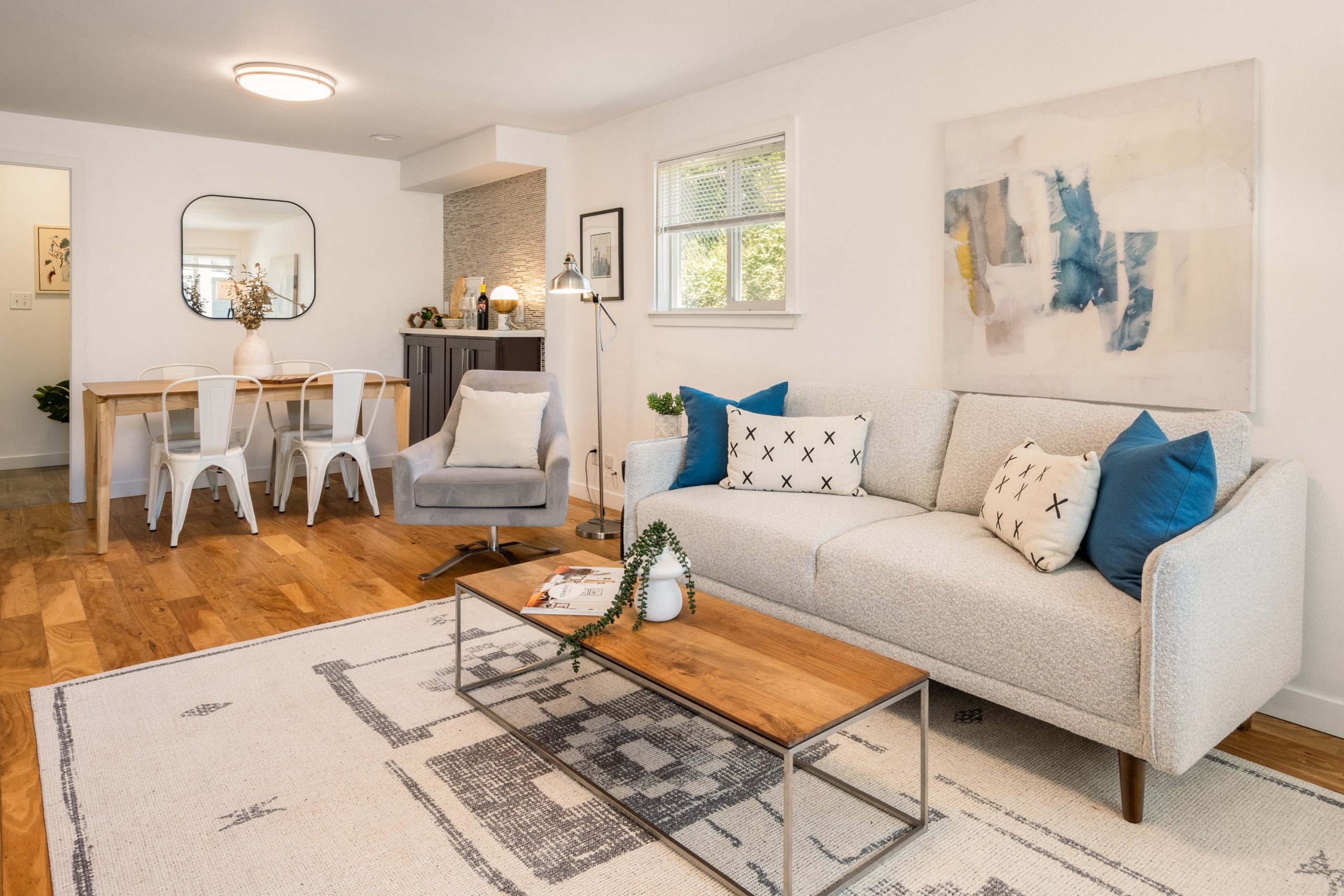 4 bedroom home with income opportunities in Beacon Hill Seattle