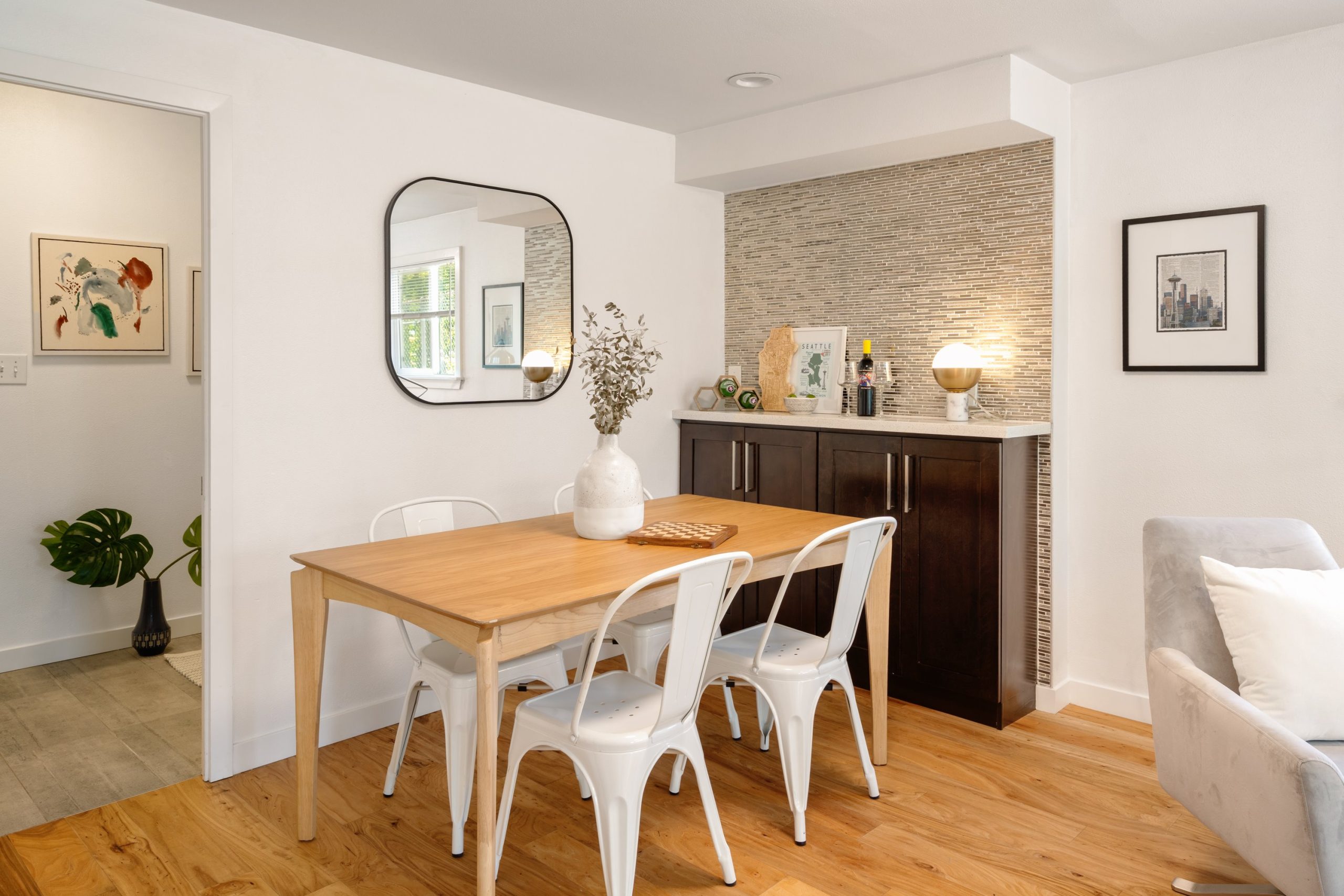 4 bedroom home with income opportunities in Beacon Hill Seattle