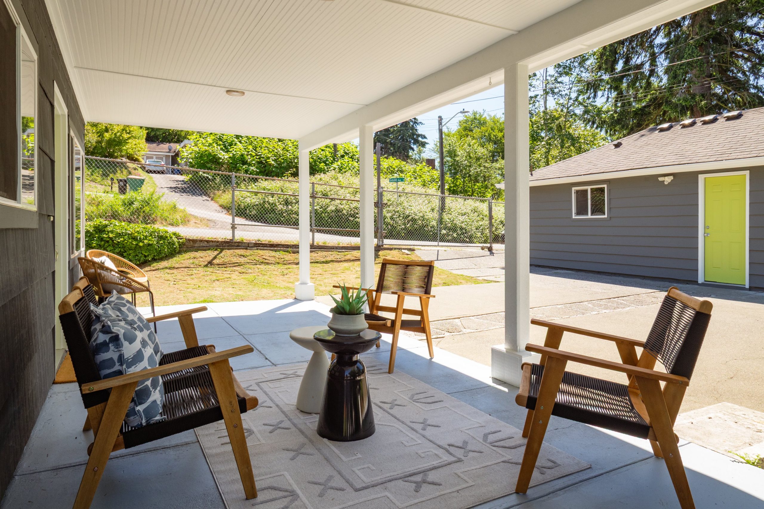 4 bedroom home with income opportunities in Beacon Hill Seattle